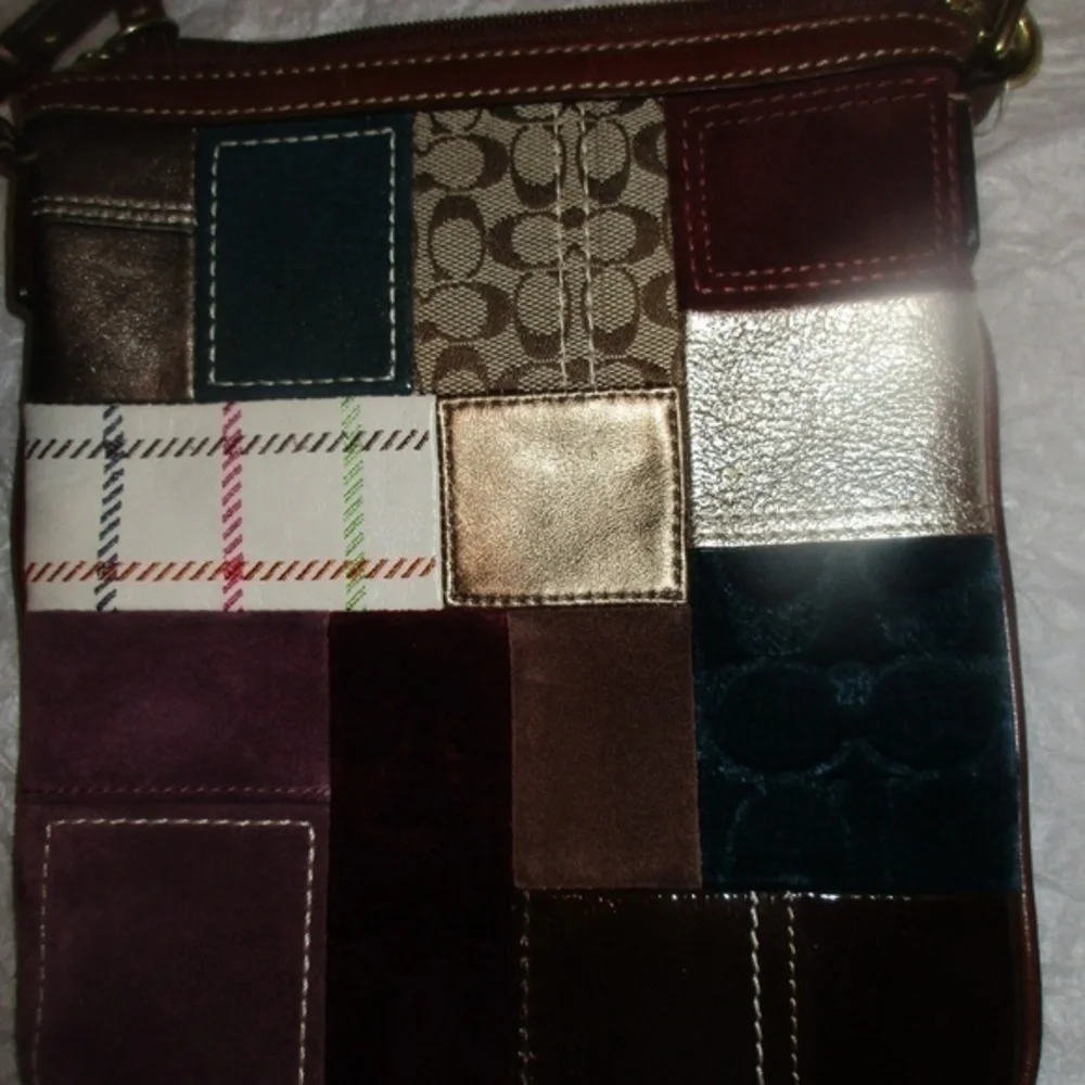 Coach vintage y2k patchwork crossbody swingpack bag purse